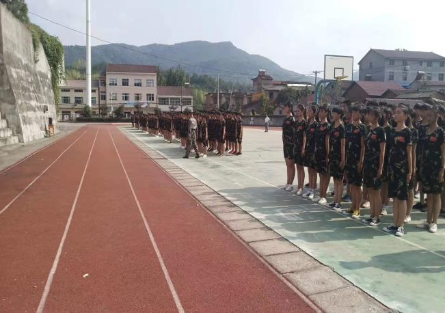 2019年南漳巡检中学军训·南漳巡检中学