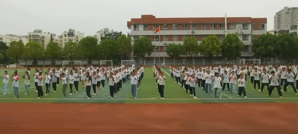 2025年襄阳市第47中学国防实训